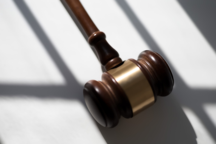 gavel new york dispensaries lawsuit