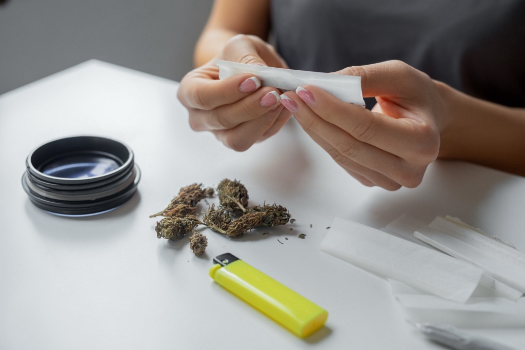 rolling paper and cannabis business of papers
