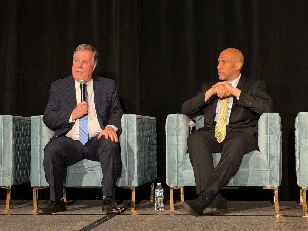 Lou Magazzu and Cory Booker at IgniteIt Washington DC