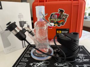 puffco link attached to glass rig