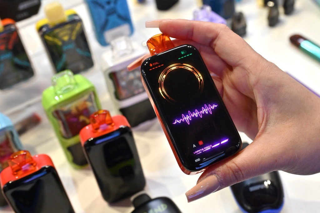 From blinkers to video games: California targets next-gen weed vapes