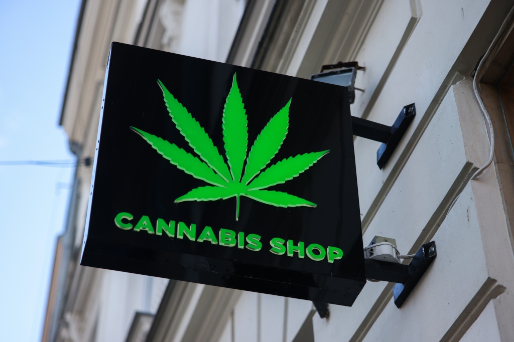 cannabis shop sign representing dispensary design